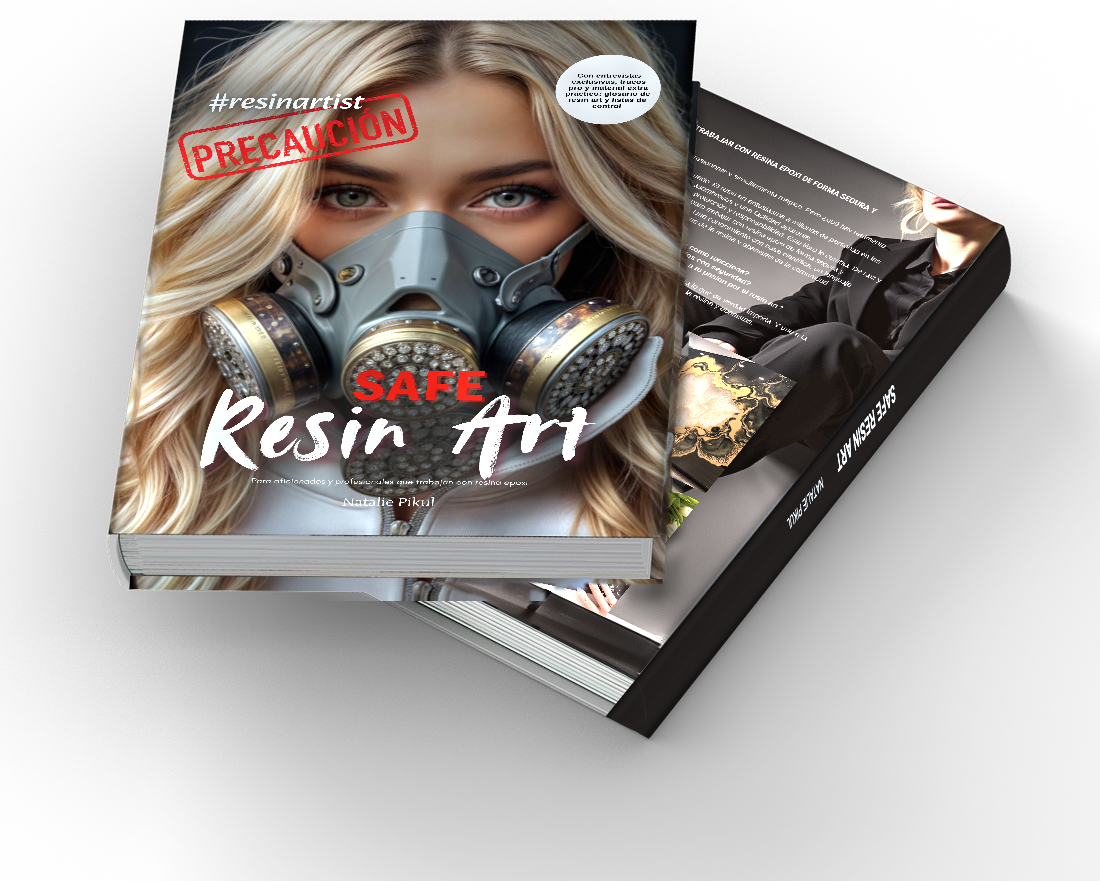 Dos ejemplares de Safe Resin Art en español: uno muestra la cubierta y el otro la contracubierta